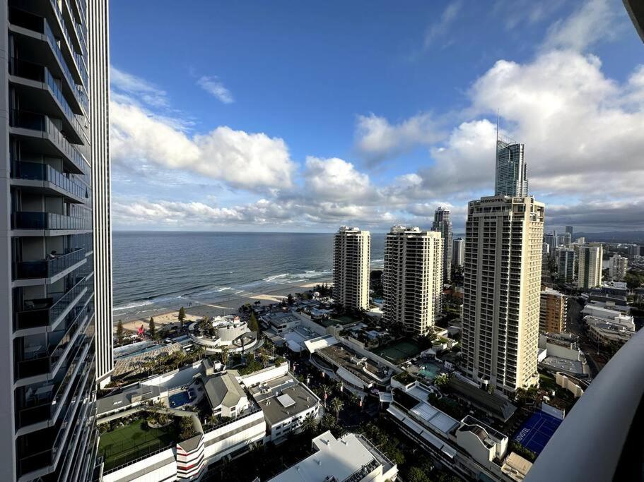 Apartment 5bd Hilton - Massive Lux Aprt
