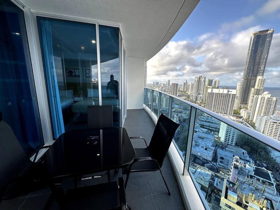 Apartment 5bd Hilton - Massive Lux Aprt *